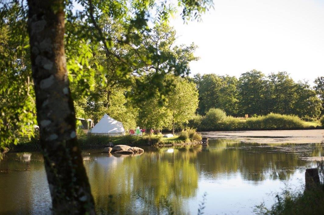 Camping Etang Du Camp Senergues Exterior photo