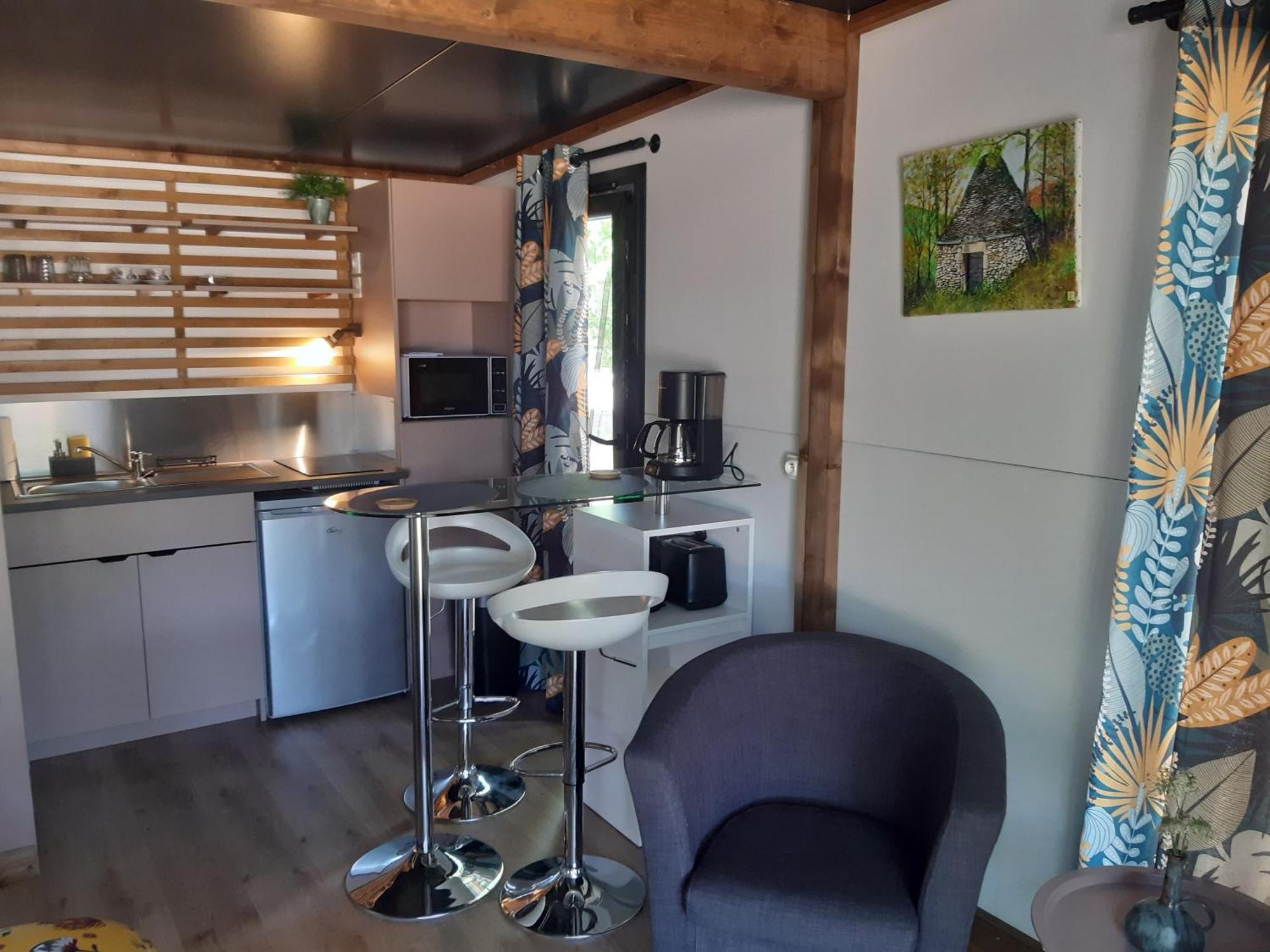 Camping Etang Du Camp Senergues Exterior photo
